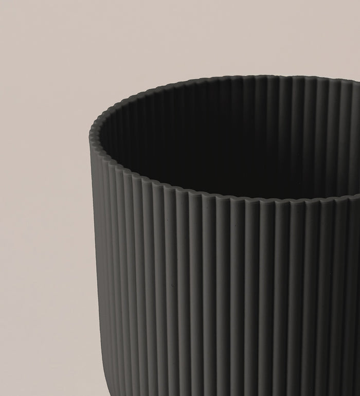 Dark Grey Elho Vibes Pot (18cm)