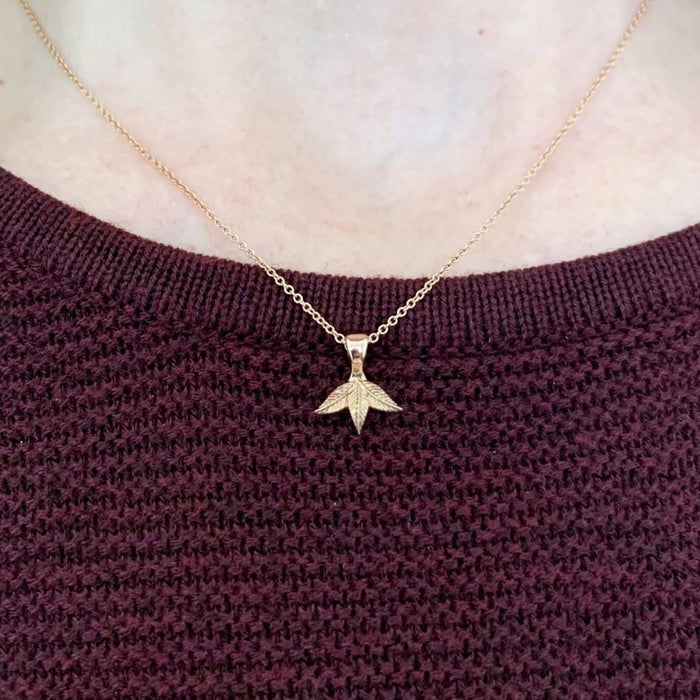 Gold Three Leaf Pendant - Vinny & Charles