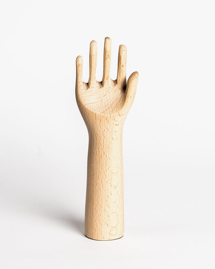 Hay Ad Manum Hand