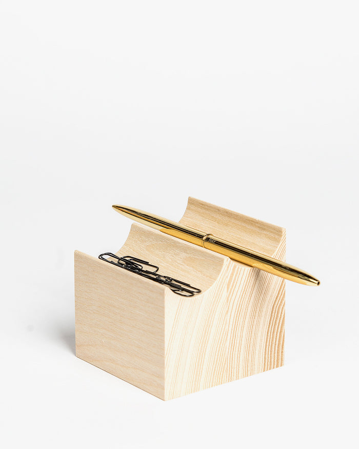 Hay Bullet Pen
