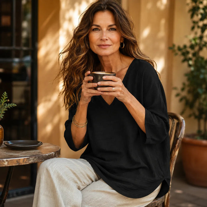Sereva – Women's Relaxed V-Neck Linen Blouse with Three-Quarter Sleeves and Curved Hem
