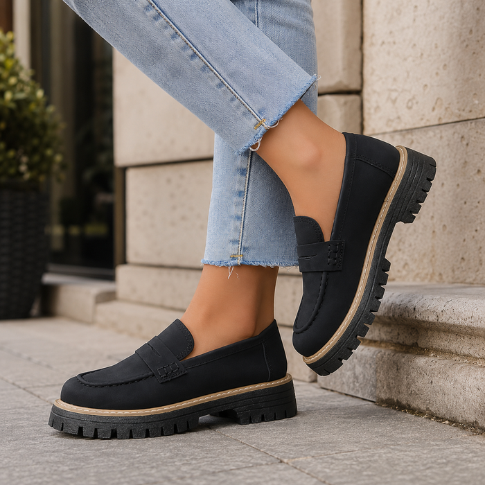 Black / 5.5