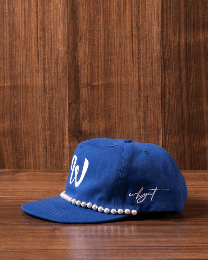 BlueW cap with white ‘W’ logo, adjustable streetwear baseball cap.