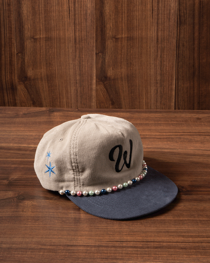 Pearl cap with W Logo